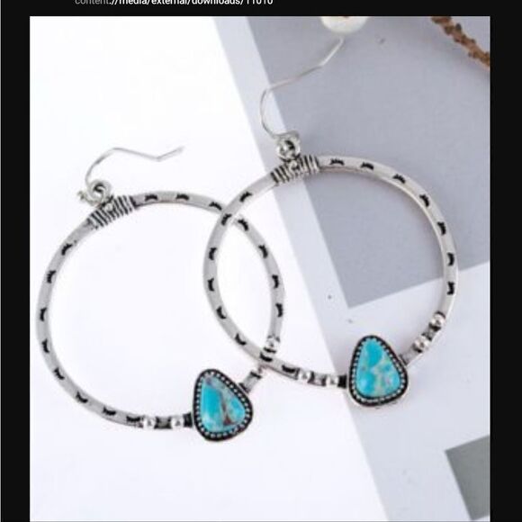 Vintage Turquoise Eyelash Earrings  - Picture 3 of 3